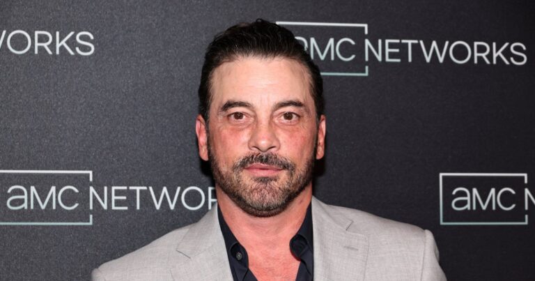 Skeet Ulrich Recalls Reuniting With His Father Twice After He Kidnapped Him During Childhood