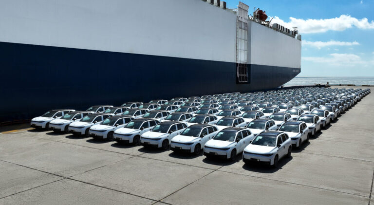 First Batch of Leapmotor Electric Vehicles Shipped from China to Europe scaled