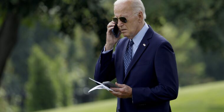 biden on phone