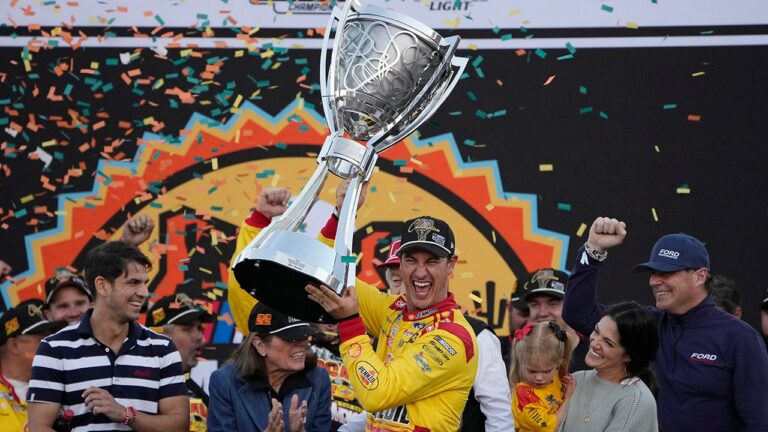 joey logano2