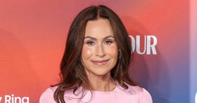 Minnie Driver 2024 Celeb Bio