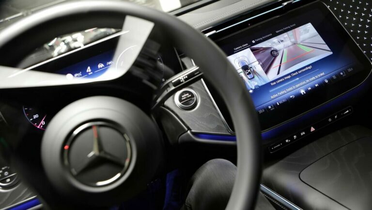 mercedes benz adas autonomous driving s class 1 scaled e1744031953541