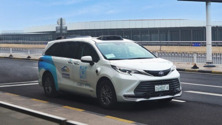 pony.ai robotaxi guangzhou scaled
