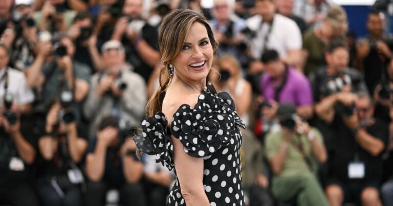 GettyImages 2215115516 Who Was Mariska Hargitays Biological Father Nelson Sardelli What to Know